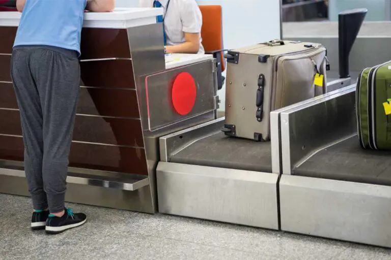What happens if your luggage is overweight – How To Deal With This Situation