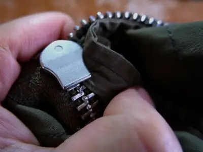 How To Fix Suitcase Zipper Quickly – At Home